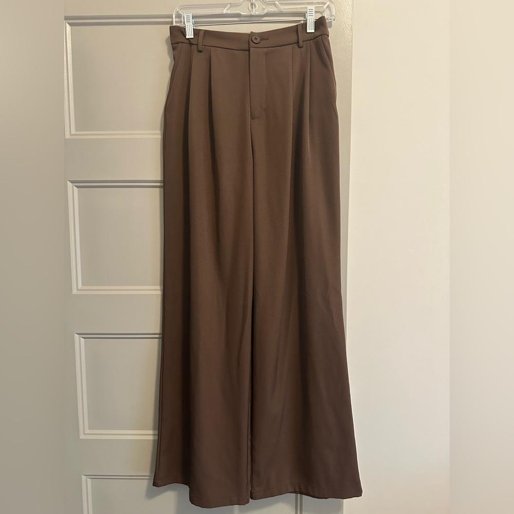 BROWN TROUSERS